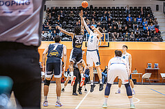 Basketball, Basketball Austria Cup 2022/23, Viertelfinale, Vienna Timberwolves, Gmunden Swans, Urald King (20), Chris Vogt (33)