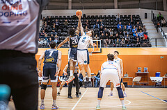 Basketball, Basketball Austria Cup 2022/23, Viertelfinale, Vienna Timberwolves, Gmunden Swans, Urald King (20), Chris Vogt (33)