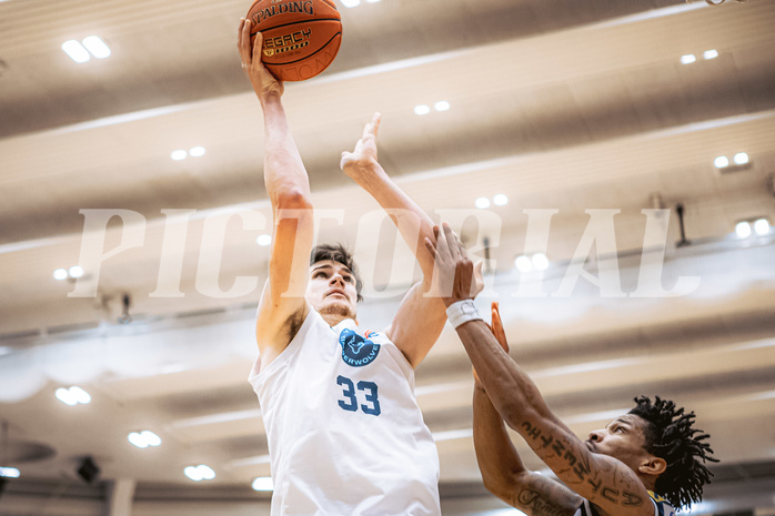 Basketball, Basketball Austria Cup 2022/23, Viertelfinale, Vienna Timberwolves, Gmunden Swans, Chris Vogt (33)