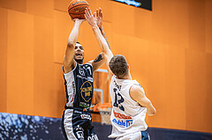Basketball, Basketball Austria Cup 2022/23, Viertelfinale, Vienna Timberwolves, Gmunden Swans, Dominic Green (1), Jakob Lohr (12)
