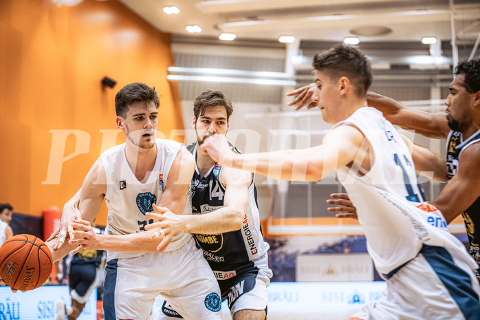 Basketball, Basketball Austria Cup 2022/23, Viertelfinale, Vienna Timberwolves, Gmunden Swans, Chris Vogt (33), Daniel Köppel (14)