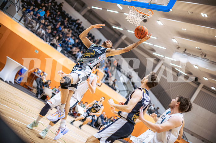 Basketball, Basketball Austria Cup 2022/23, Viertelfinale, Vienna Timberwolves, Gmunden Swans, Dominic Green (1)