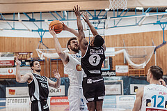 Basketball, Basketball Superliga 2023/24 , Qualifikationsrunde 10, Oberwart Gunners, Kapfenberg Bulls, Nemanja Krstic (22), Daniel Koeppel (14), Reudale Shamaar Williams (3)