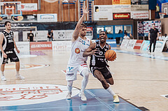 Basketball, Basketball Superliga 2023/24 , Qualifikationsrunde 10, Oberwart Gunners, Kapfenberg Bulls, Jonathan Knessl (12), Reudale Shamaar Williams (3)