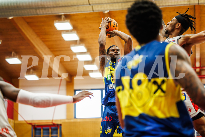 Basketball, win2day Basketball Superliga 2023/24, 10.Plazierungsrunde, Traiskirchen Lions, UBSC Graz, Jeremy Smith (4)