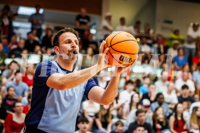 Basketball, win2day Basketball Superliga 2023/24, 10.Plazierungsrunde, Traiskirchen Lions, UBSC Graz, #referee