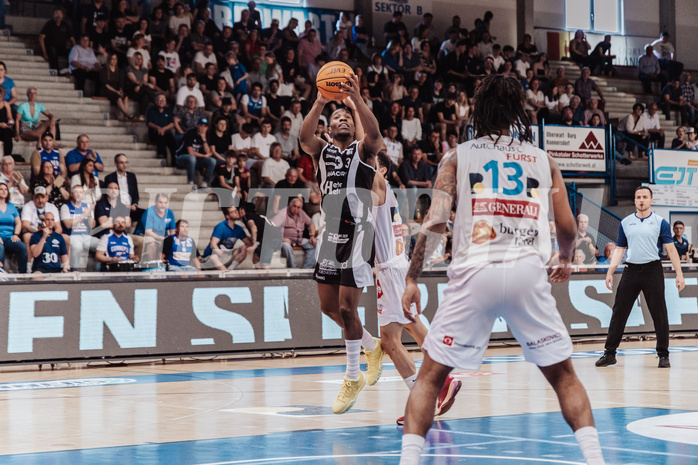 Basketball, Basketball Superliga 2023/24 , Qualifikationsrunde 10, Oberwart Gunners, Kapfenberg Bulls, Reudale Shamaar Williams (3)