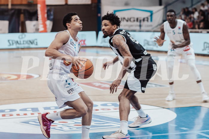 Basketball, Basketball Superliga 2023/24 , Qualifikationsrunde 10, Oberwart Gunners, Kapfenberg Bulls, Magdy Aboud-Ahmed(6), Urald King (20)