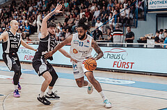 Basketball, Basketball Superliga 2023/24 , Qualifikationsrunde 10, Oberwart Gunners, Kapfenberg Bulls, David Voetsch (9), Yves Hoeger (2), Kris Monroe (13)