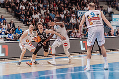 Basketball, Basketball Superliga 2023/24 , Qualifikationsrunde 10, Oberwart Gunners, Kapfenberg Bulls, Sebastian Kaeferle (7), Miro Zapf (7), Shaquille Rombley (5)