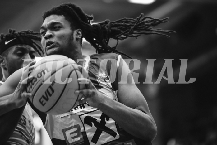 Basketball, win2day Basketball Superliga 2023/24, 10.Plazierungsrunde, Traiskirchen Lions, UBSC Graz, Jalen Shaw (6)