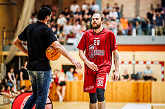 Basketball, Basketball Zweite Liga 2023/24, Playoff, Finale Spiel 1, Mistelbach Mustangs, Union Deutsch Wagram Aligators, Edin Bavcic (Ass. Coach), Ian Moschik (20)