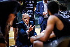 Basketball, Win2Day Superliga 2024/25, Grunddurchgang 20.Runde, BC Vienna, Kapfenberg Bulls, Klym Artamonov (Head Coach)