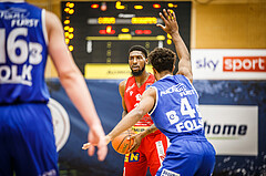 Basketball, bet-at-home Basketball Superliga 2021/22, Grunddurchgang 1.Runde, Traiskirchen Lions, Oberwart Gunners, Taveion M. Hollingsworth (11)