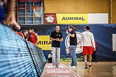 Basketball, bet-at-home Basketball Superliga 2021/22, Grunddurchgang 1.Runde, Traiskirchen Lions, Oberwart Gunners, Nenad Josipovic (Head Coach), Dominik Günthner (Ass. Coach)