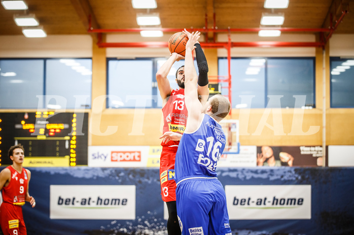 Basketball, bet-at-home Basketball Superliga 2021/22, Grunddurchgang 1.Runde, Traiskirchen Lions, Oberwart Gunners, Aaron Michael Falzon (13)