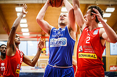 Basketball, bet-at-home Basketball Superliga 2021/22, Grunddurchgang 1.Runde, Traiskirchen Lions, Oberwart Gunners, Renato Poljak (16)