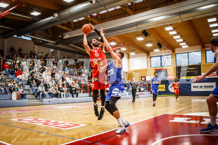 Basketball, bet-at-home Basketball Superliga 2021/22, Grunddurchgang 1.Runde, Traiskirchen Lions, Oberwart Gunners, Aaron Michael Falzon (13)