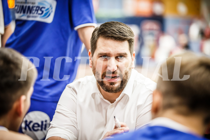 Basketball, bet-at-home Basketball Superliga 2021/22, Grunddurchgang 1.Runde, Traiskirchen Lions, Oberwart Gunners, Horst Leitner (Coach)