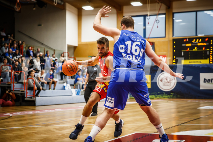 Basketball, bet-at-home Basketball Superliga 2021/22, Grunddurchgang 1.Runde, Traiskirchen Lions, Oberwart Gunners, Oscar Schmit (55)