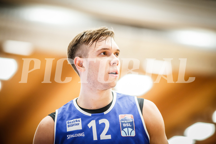 Basketball, bet-at-home Basketball Superliga 2021/22, Grunddurchgang 1.Runde, Traiskirchen Lions, Oberwart Gunners, Jonathan Knessl (12)