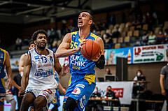 Basketball, bet-at-home Basketball Superliga 2021/22, Platzierungsrunde Spiel 4, Oberwart Gunners, SKN St. Pölten, Mate Mandic (55)