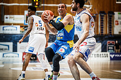 Basketball, bet-at-home Basketball Superliga 2021/22, Platzierungsrunde Spiel 4, Oberwart Gunners, SKN St. Pölten, Mate Mandic (55)