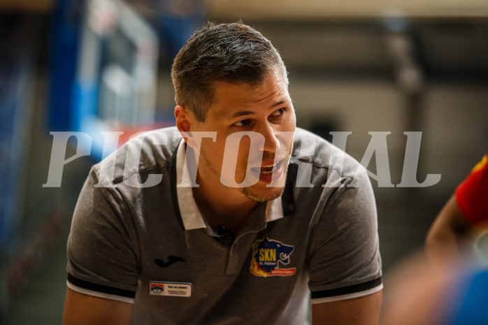 Basketball, bet-at-home Basketball Superliga 2021/22, Platzierungsrunde Spiel 4, Oberwart Gunners, SKN St. Pölten, Andreas Worenz (Head Coach)