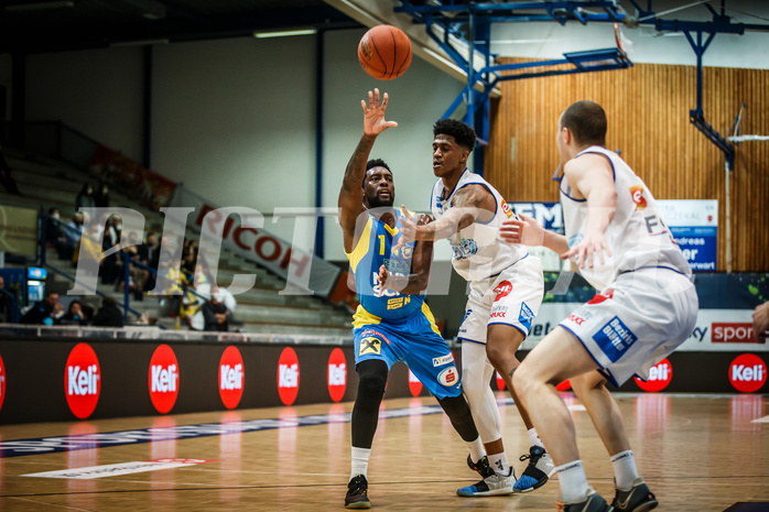 Basketball, bet-at-home Basketball Superliga 2021/22, Platzierungsrunde Spiel 4, Oberwart Gunners, SKN St. Pölten, Kelvin Lewis (1)