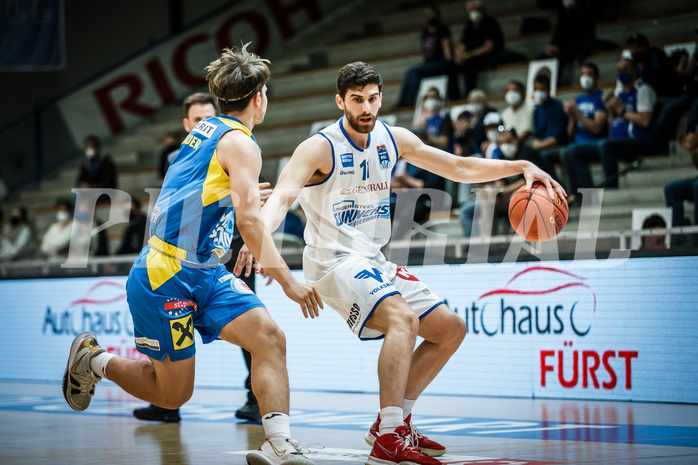 Basketball, bet-at-home Basketball Superliga 2021/22, Platzierungsrunde Spiel 4, Oberwart Gunners, SKN St. Pölten, Ioannis Chatzinikolas (11)