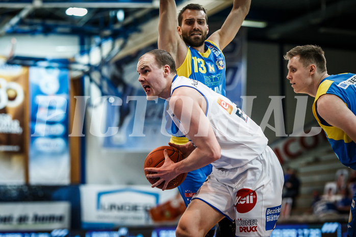 Basketball, bet-at-home Basketball Superliga 2021/22, Platzierungsrunde Spiel 4, Oberwart Gunners, SKN St. Pölten, Sebastian Käferle (7)