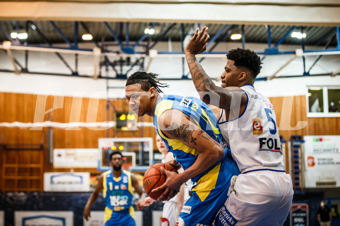 Basketball, bet-at-home Basketball Superliga 2021/22, Platzierungsrunde Spiel 4, Oberwart Gunners, SKN St. Pölten, Christopher Ferguson (20)