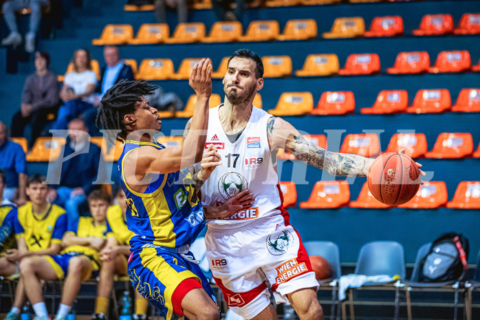 Basketball, Win2Day Superliga 2022/23, Grunddurchgang 16.Runde, BC GGMT Vienna, UBSC Raiffeisen Graz, Ivan Siriscevic (17)