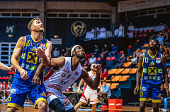 Basketball, Win2Day Superliga 2022/23, Grunddurchgang 16.Runde, BC GGMT Vienna, UBSC Raiffeisen Graz, Tanner Giddings (15), Carlos Novas Mateo (2)