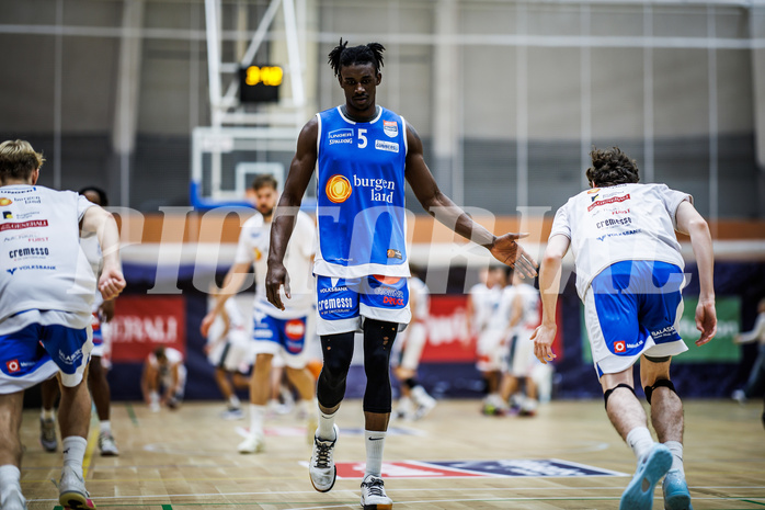 Basketball, Win2Day Superliga 2023/24, Grunddurchgang 3.Runde, Vienna Timberwolves, Oberwart Gunners, Shaquille Rombley (5)