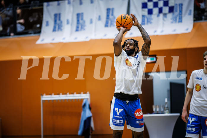 Basketball, Win2Day Superliga 2023/24, Grunddurchgang 3.Runde, Vienna Timberwolves, Oberwart Gunners, Kris Monroe (13)