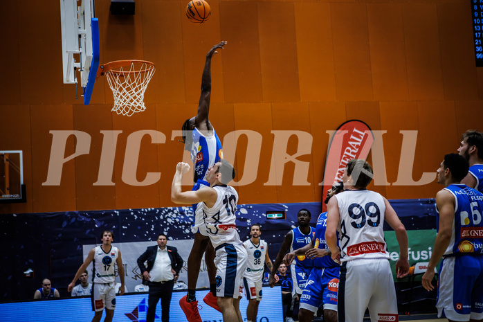 Basketball, Win2Day Superliga 2023/24, Grunddurchgang 3.Runde, Vienna Timberwolves, Oberwart Gunners, James Graham (11), Jakob Szkutta (10)