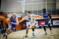 Basketball, Win2Day Superliga 2023/24, Grunddurchgang 3.Runde, Vienna Timberwolves, Oberwart Gunners, Sebastian Käferle (7), Elias Wlasak (8)