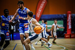 Basketball, Win2Day Superliga 2023/24, Grunddurchgang 3.Runde, Vienna Timberwolves, Oberwart Gunners, Daniel Köppel (14), Jakob Szkutta (10)