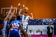 Basketball, Win2Day Superliga 2023/24, Grunddurchgang 3.Runde, Vienna Timberwolves, Oberwart Gunners, Oscar Schmit (36)