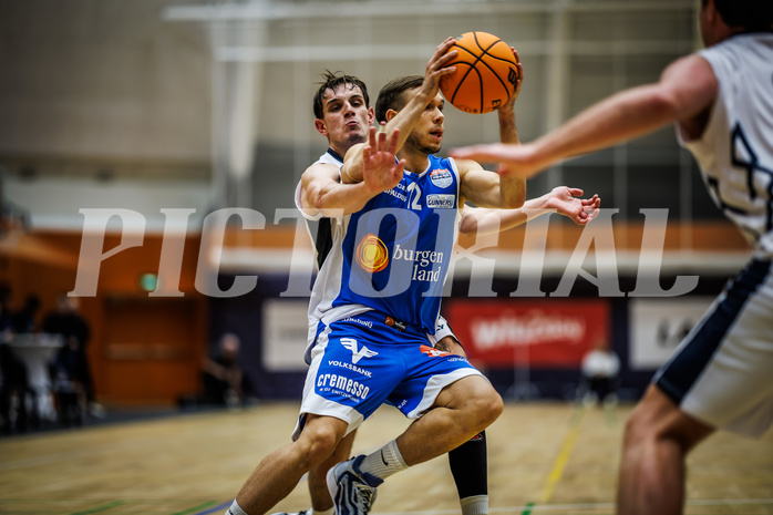 Basketball, Win2Day Superliga 2023/24, Grunddurchgang 3.Runde, Vienna Timberwolves, Oberwart Gunners, Elias Wlasak (8), Jonathan Knessl (12)