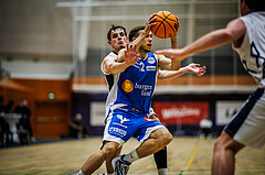 Basketball, Win2Day Superliga 2023/24, Grunddurchgang 3.Runde, Vienna Timberwolves, Oberwart Gunners, Elias Wlasak (8), Jonathan Knessl (12)