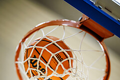 Basketball, Win2Day Superliga 2023/24, Grunddurchgang 3.Runde, Vienna Timberwolves, Oberwart Gunners, feature, ball