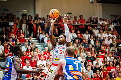 Basketball, win2day Basketball Superliga 2023/24, Halbfinale Spiel 3, Traiskirchen Lions, Oberwart Gunners, Davon Clare (5)