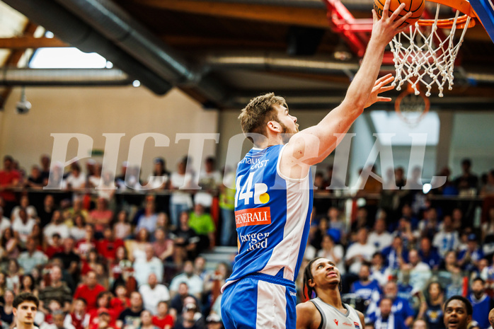 Basketball, win2day Basketball Superliga 2023/24, Halbfinale Spiel 3, Traiskirchen Lions, Oberwart Gunners, Daniel Köppel (14)