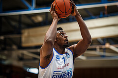Basketball, bet-at-home Basketball Superliga 2021/22, Platzierungsrunde Spiel 8, Oberwart Gunners, UBSC Graz, Emondre Rickman (14)