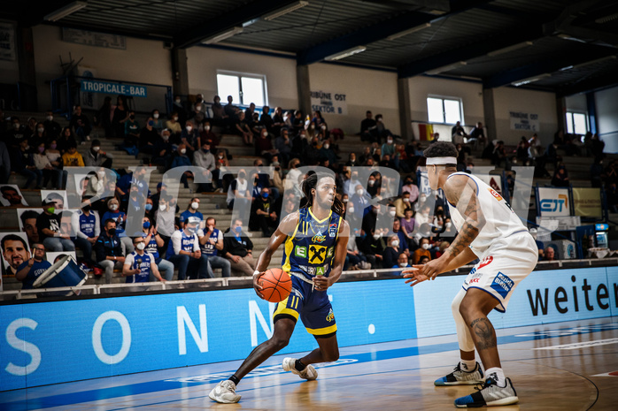 Basketball, bet-at-home Basketball Superliga 2021/22, Platzierungsrunde Spiel 8, Oberwart Gunners, UBSC Graz, Lesly Varner (11)