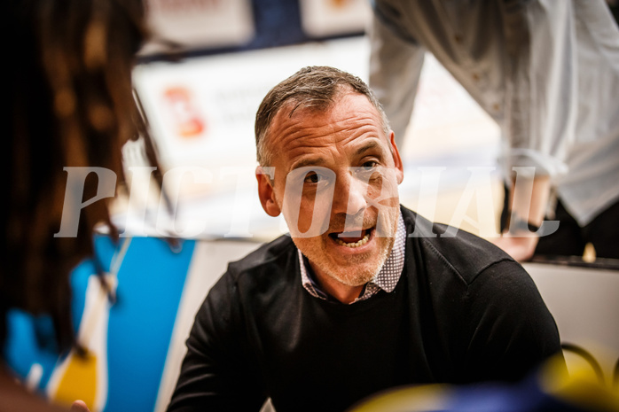 Basketball, bet-at-home Basketball Superliga 2021/22, Platzierungsrunde Spiel 8, Oberwart Gunners, UBSC Graz, Ervin Dragsic (Head Coach)