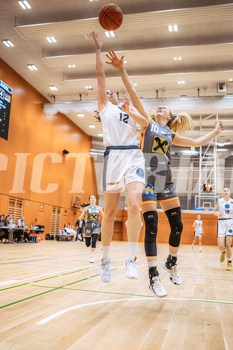 Basketball, Win2Day Basketball Damen Superliga 2022/23, Grunddurchgang 12.Runde, Vienna Timberwolves, BK Raiffeisen Duchess Klosterneuburg, Lilian Schwarzenecker (12), Sina Höllerl (10)