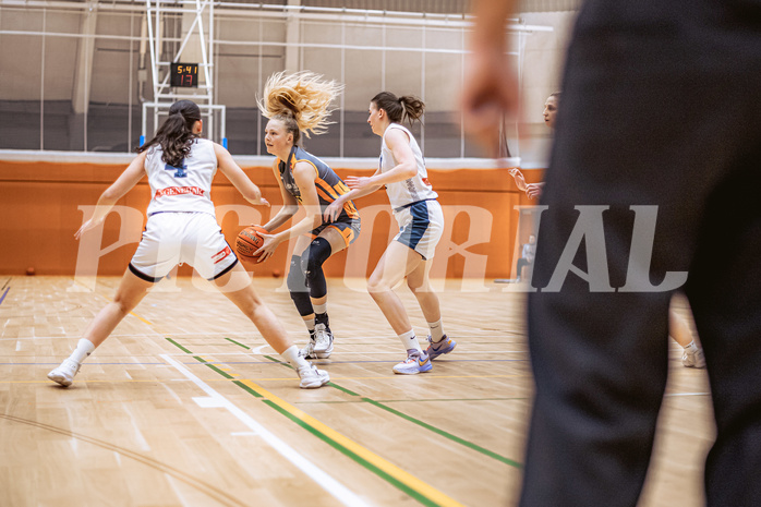 Basketball, Win2Day Basketball Damen Superliga 2022/23, Grunddurchgang 12.Runde, Vienna Timberwolves, BK Raiffeisen Duchess Klosterneuburg, Sina Höllerl (10)